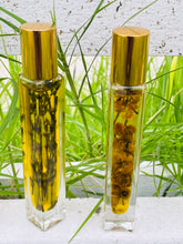 Load image into Gallery viewer, Nourishing Lip oil